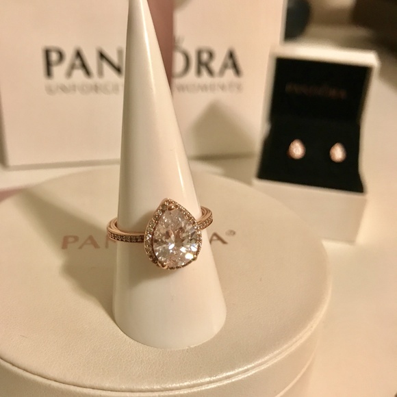 Pandora Rose Radiant Teardrop Ring & Earrings Set - Picture 4 of 6